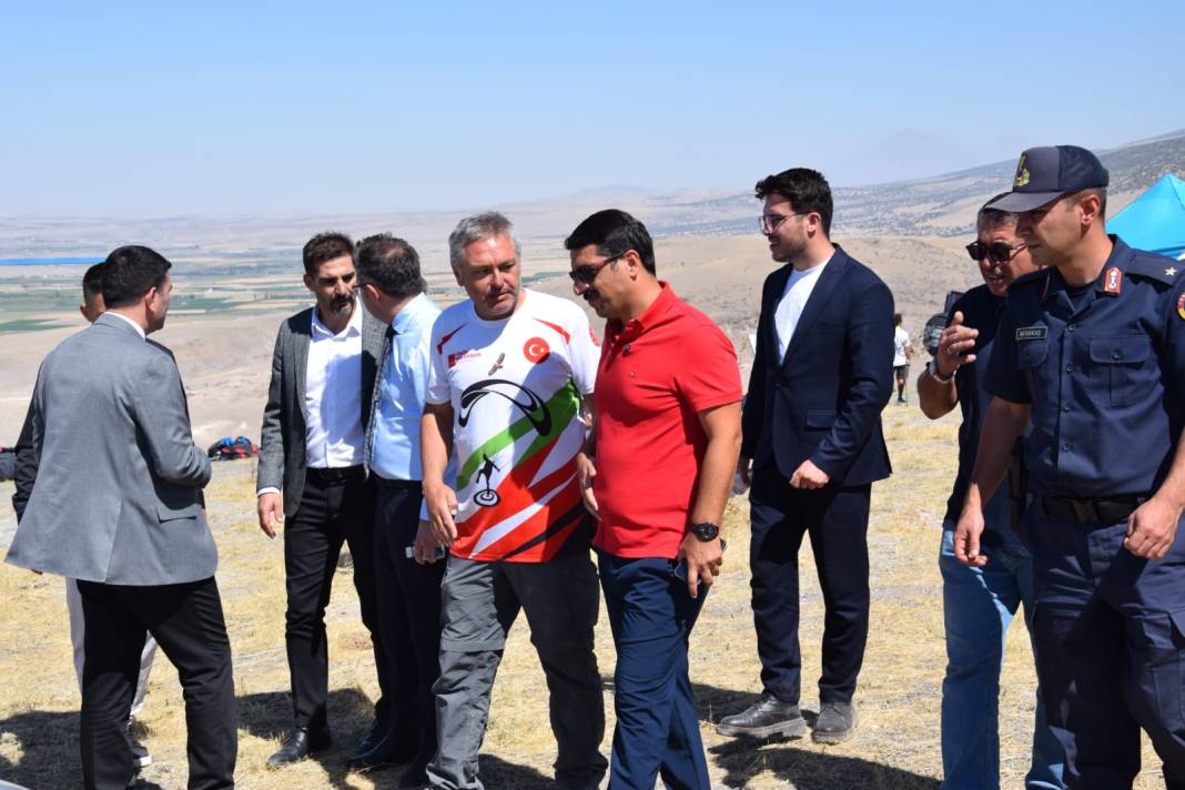 Spor ve özgürlük Konya semalarında renkli yarışa döndü 13